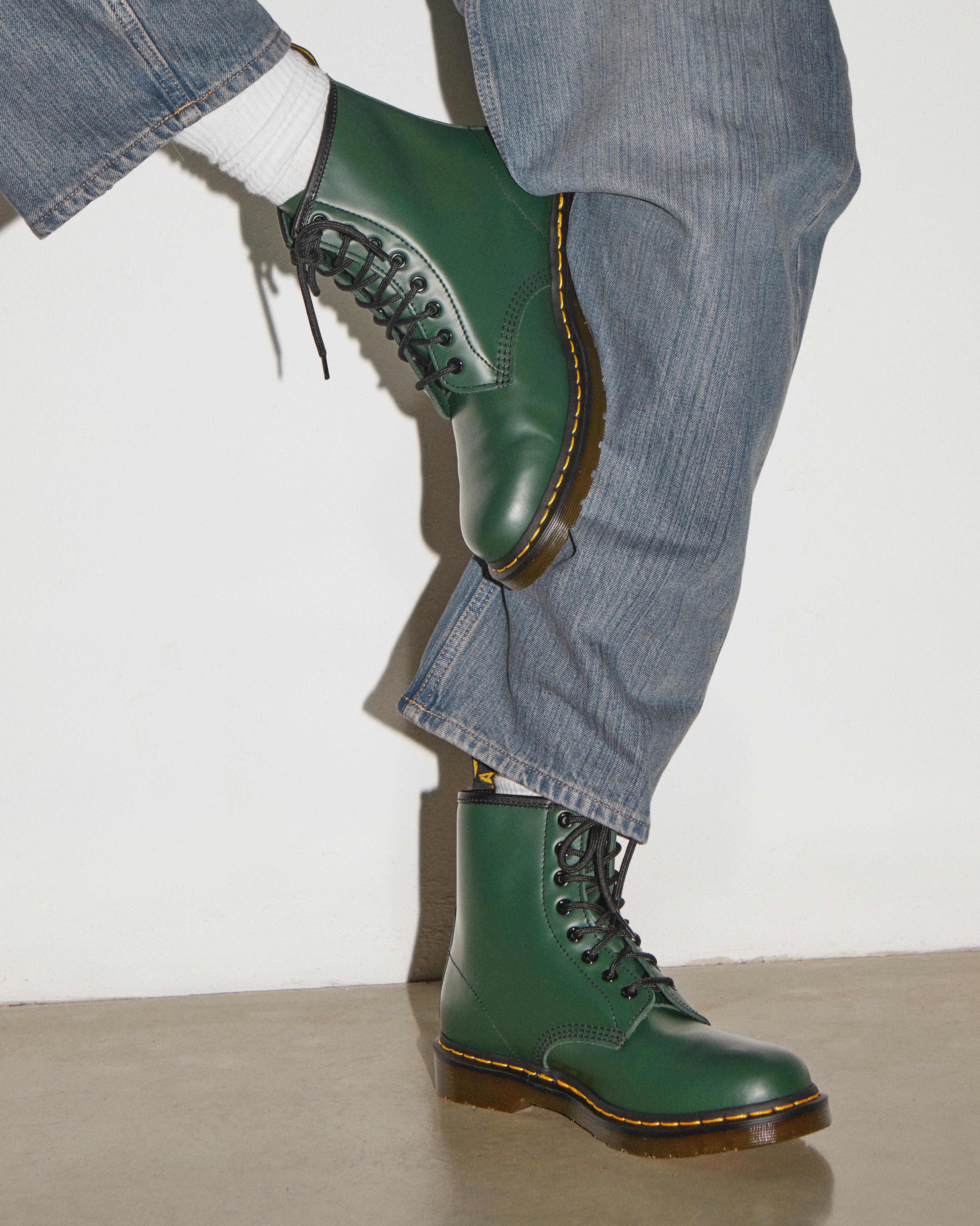1460 Smooth Leather Lace Up Boots