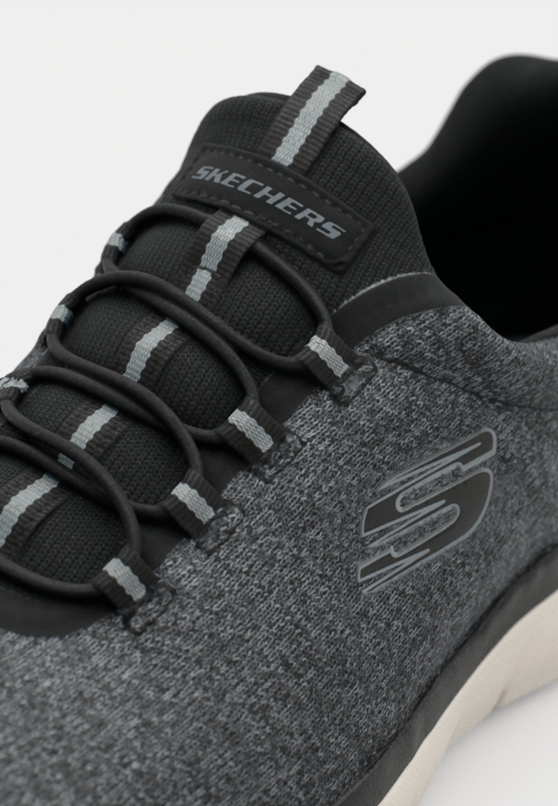Skechers Wide Fit SUMMITS - Scarpe da ginnastica - nero/bianco