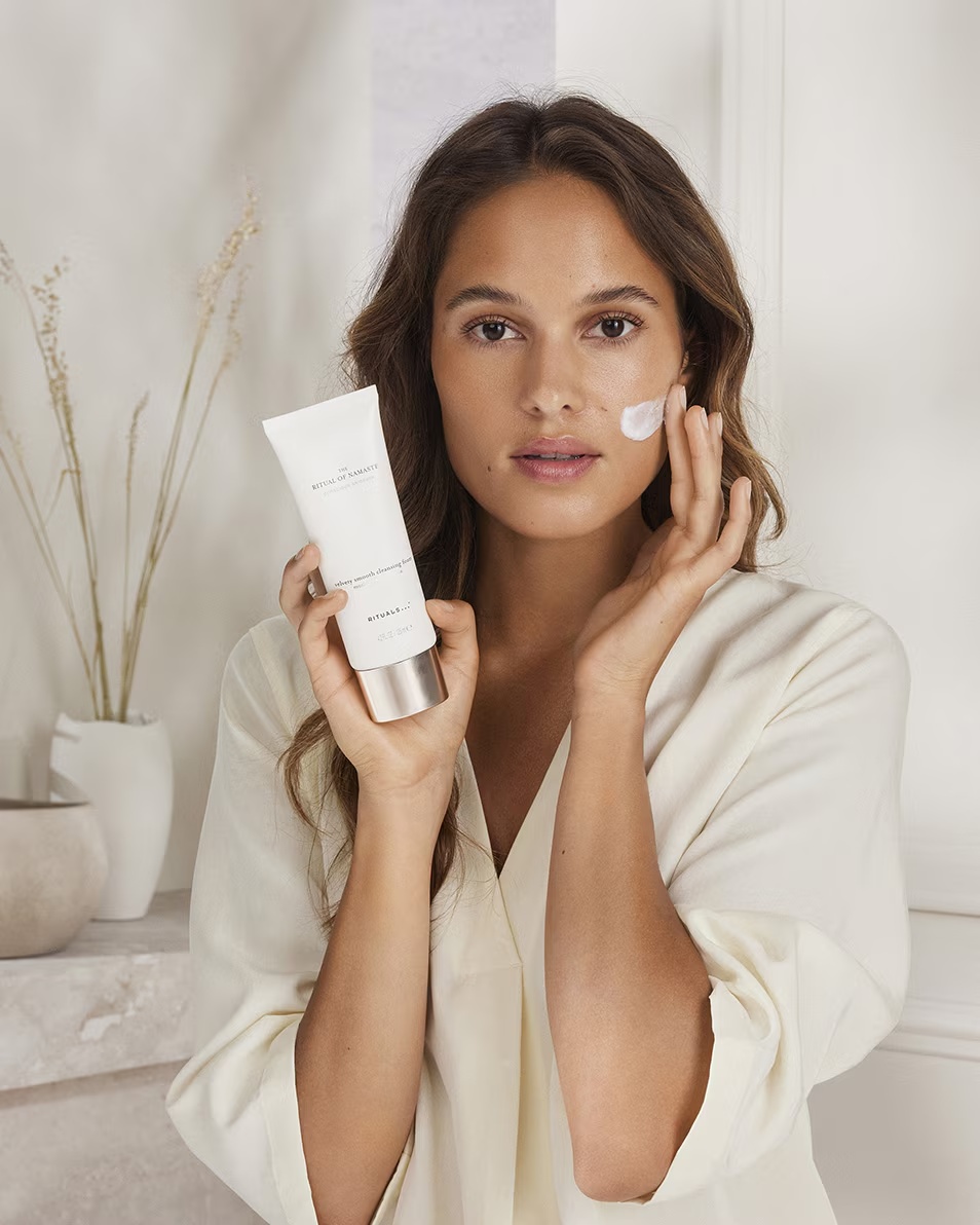 RITUALS THE RITUAL OF NAMASTE MAIGAS ATTĪROŠĀS PUTAS
