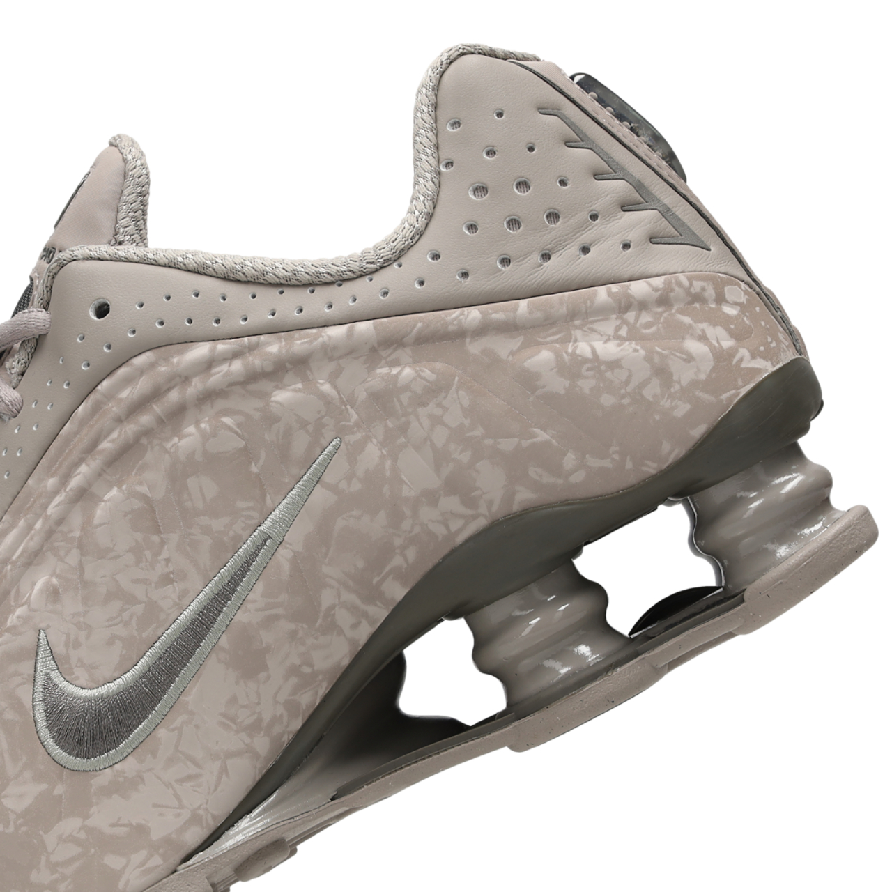 Nike Shox R4