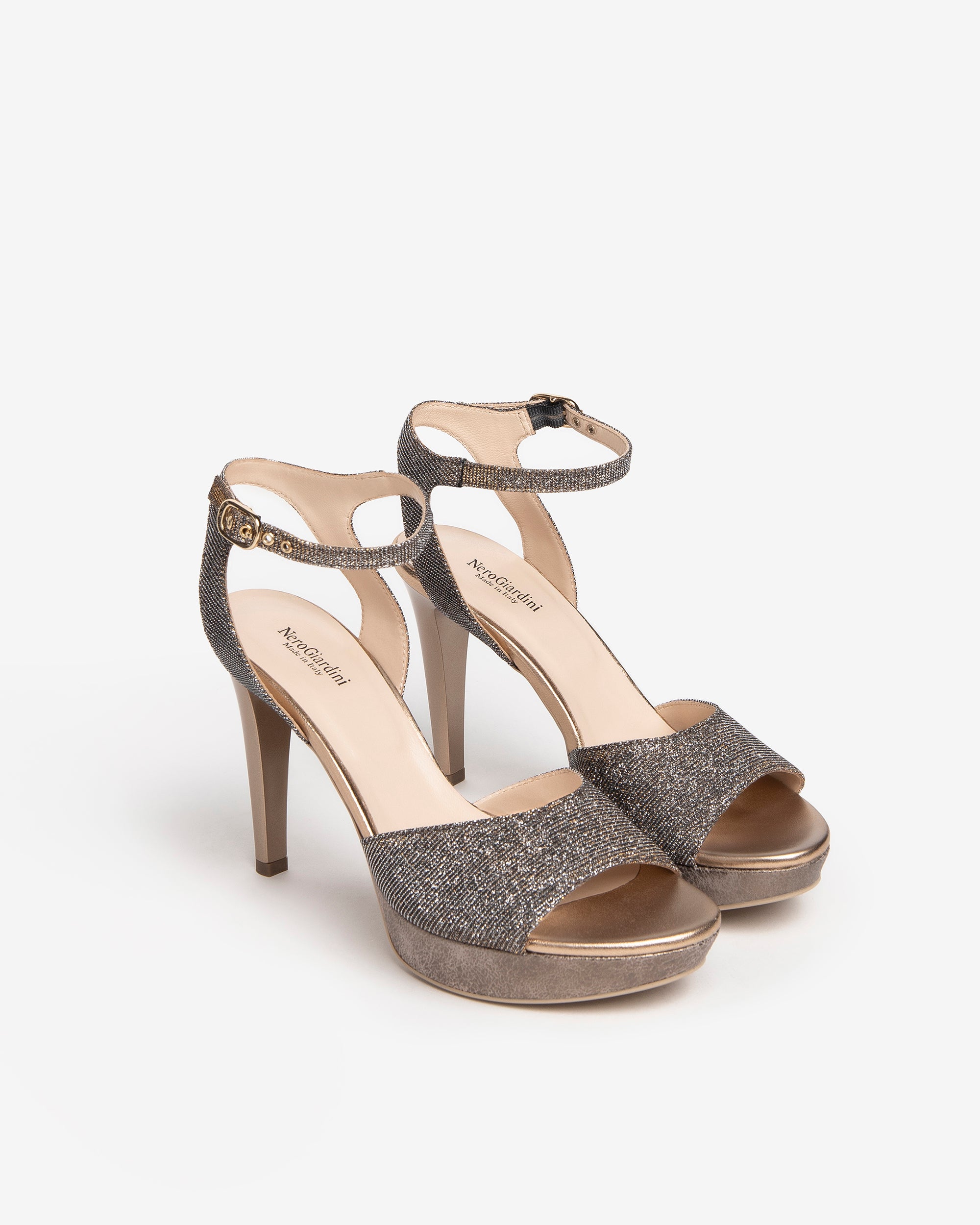  Sandales en cuir pour femmes