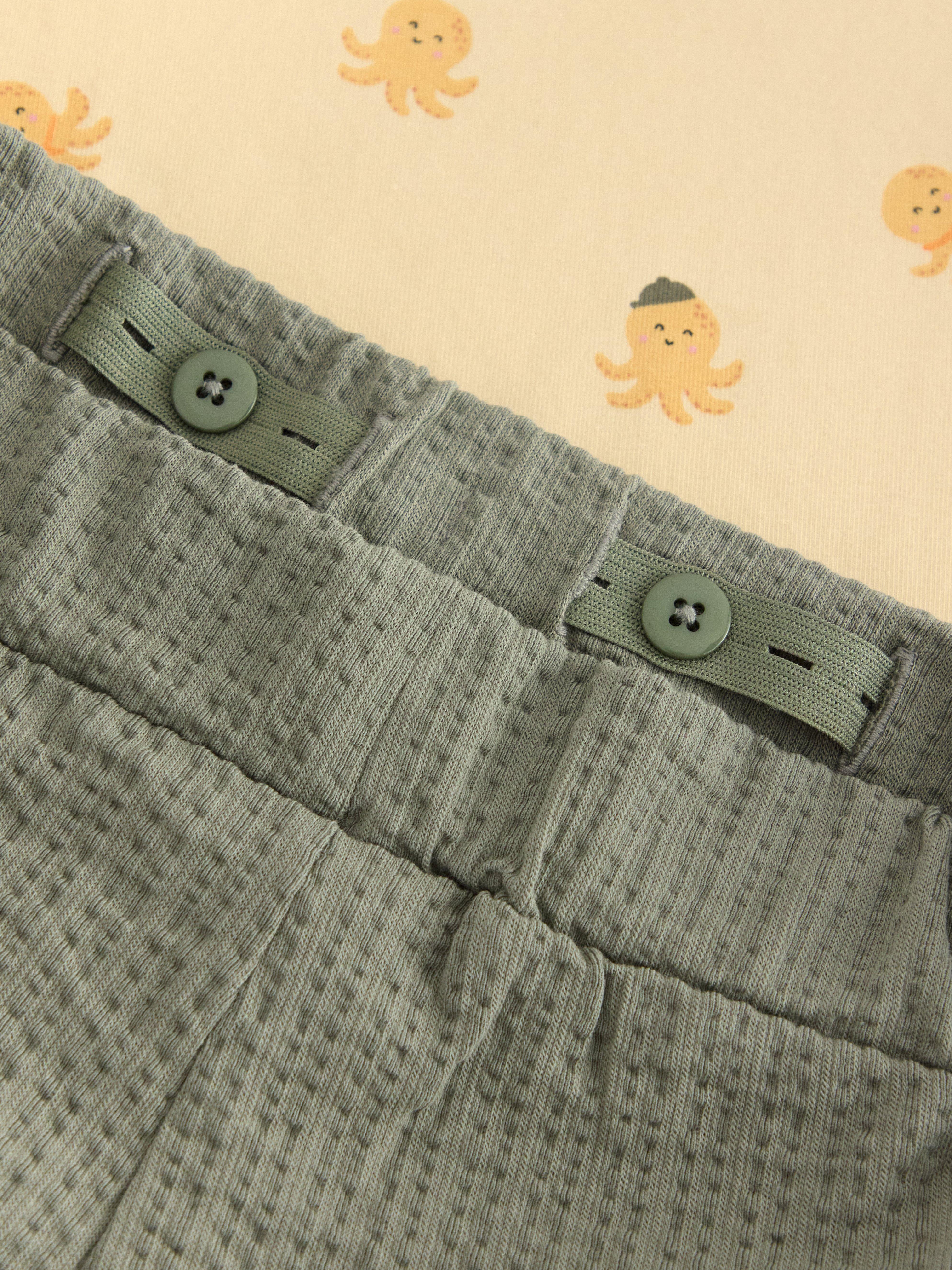 Ensemble - t-shirt et pantalon vert poussiéreux