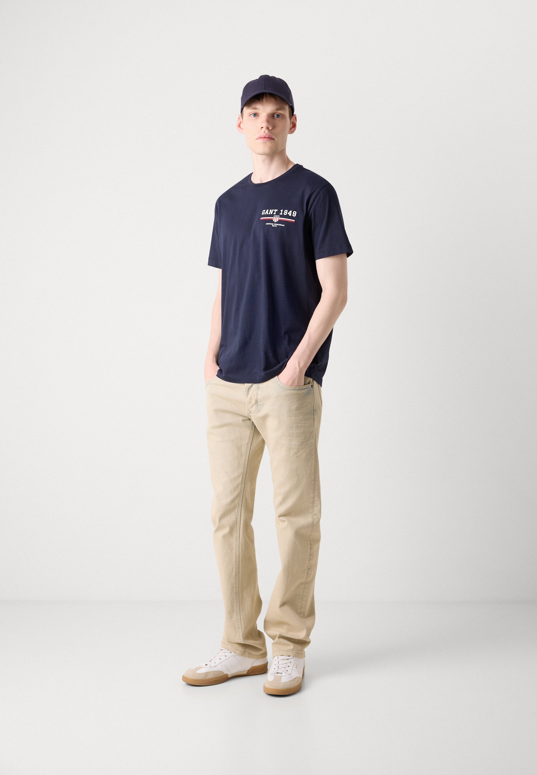 GANT GRAPHIC - T-shirt met print - avondblauw
