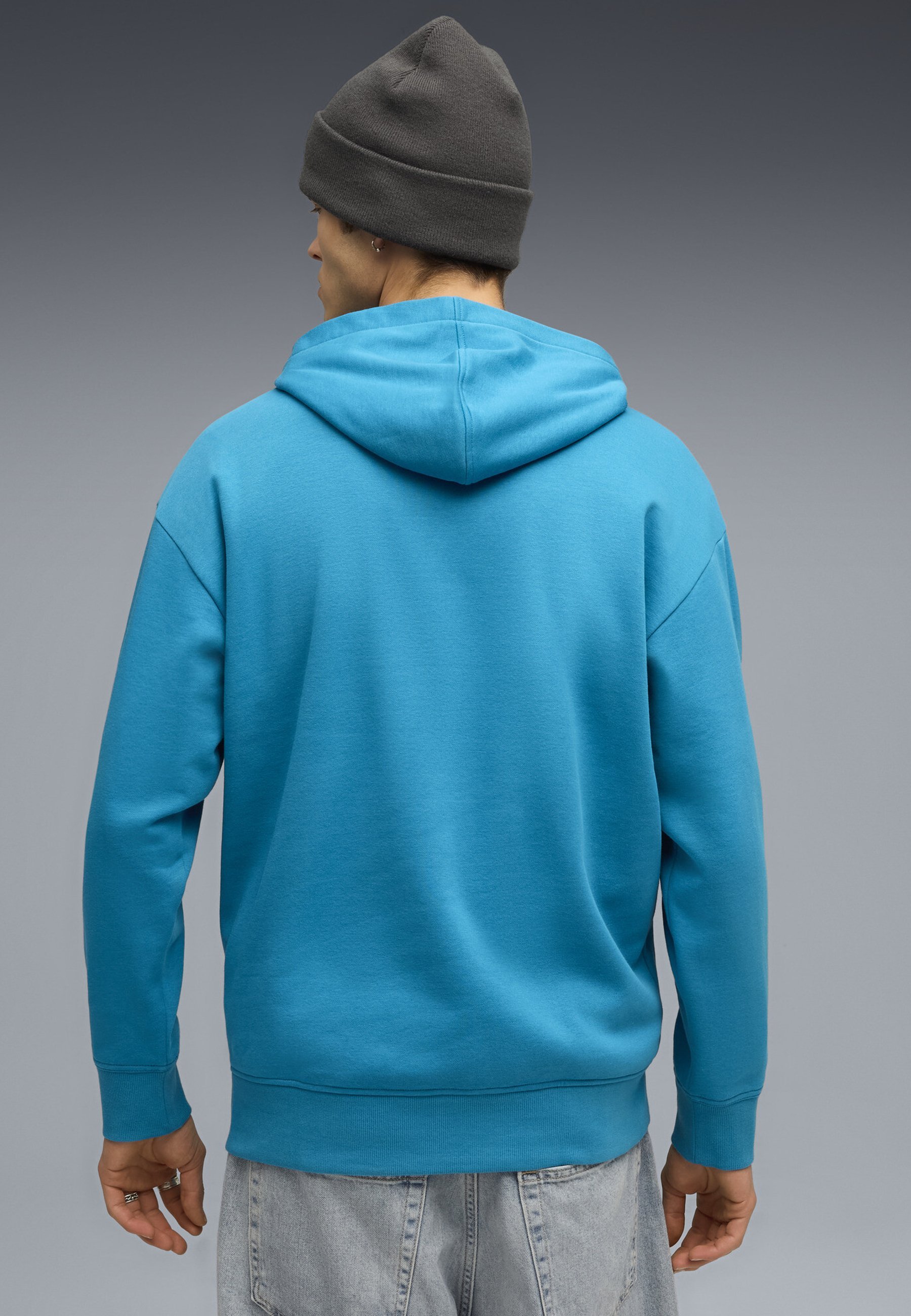 Puma kapucnis pulóverek