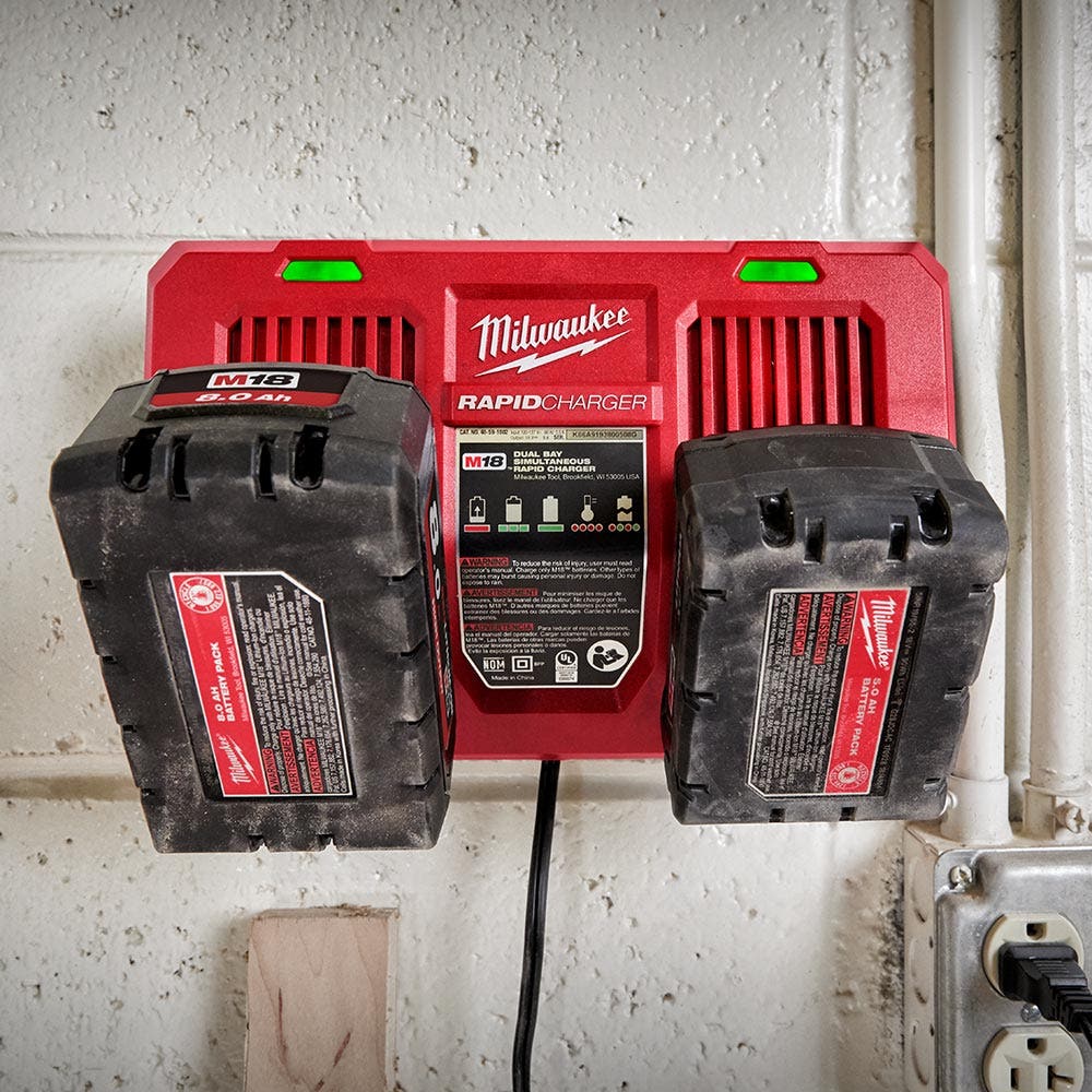 Γρήγορος φορτιστής διπλής θήκης MILWAUKEE 18V, ταυτόχρονος M18DFC