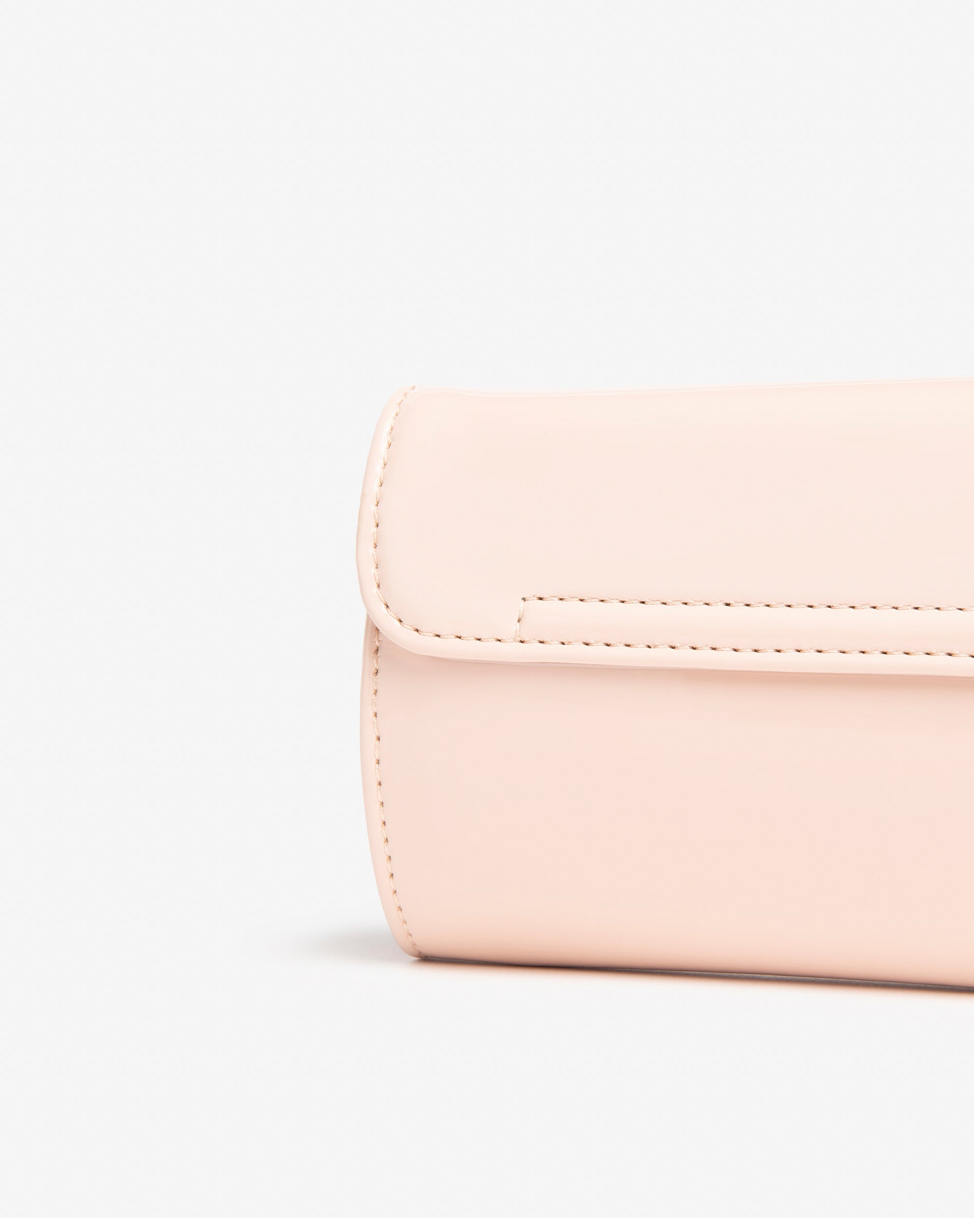 Damen-Clutch aus technischem Material