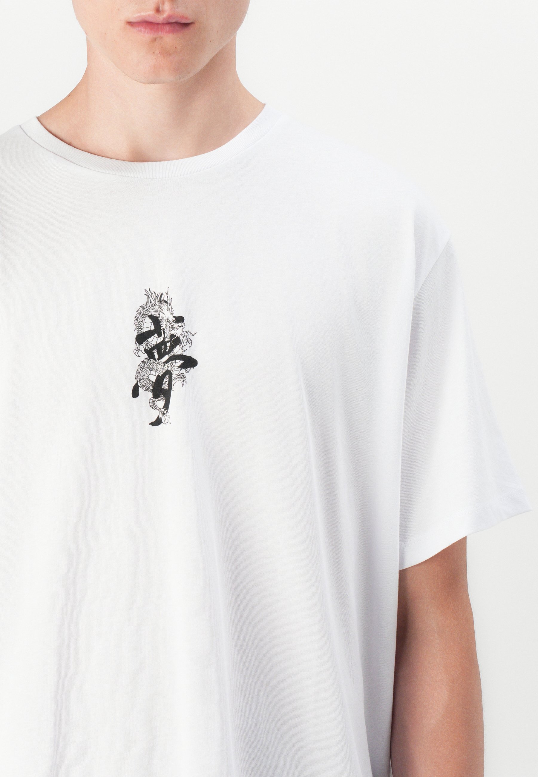 Jack & Jones JJMIKO TEE CREW NECK - Koszulka z nadrukiem - biała