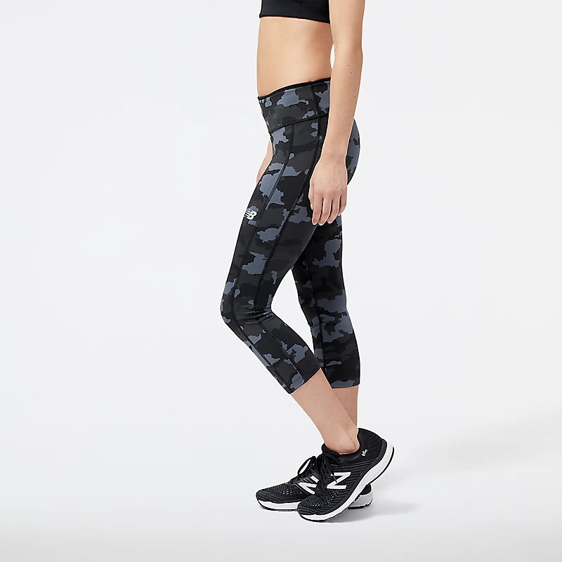 Damen-Caprihose mit Accelerate-Print - PHANTOM