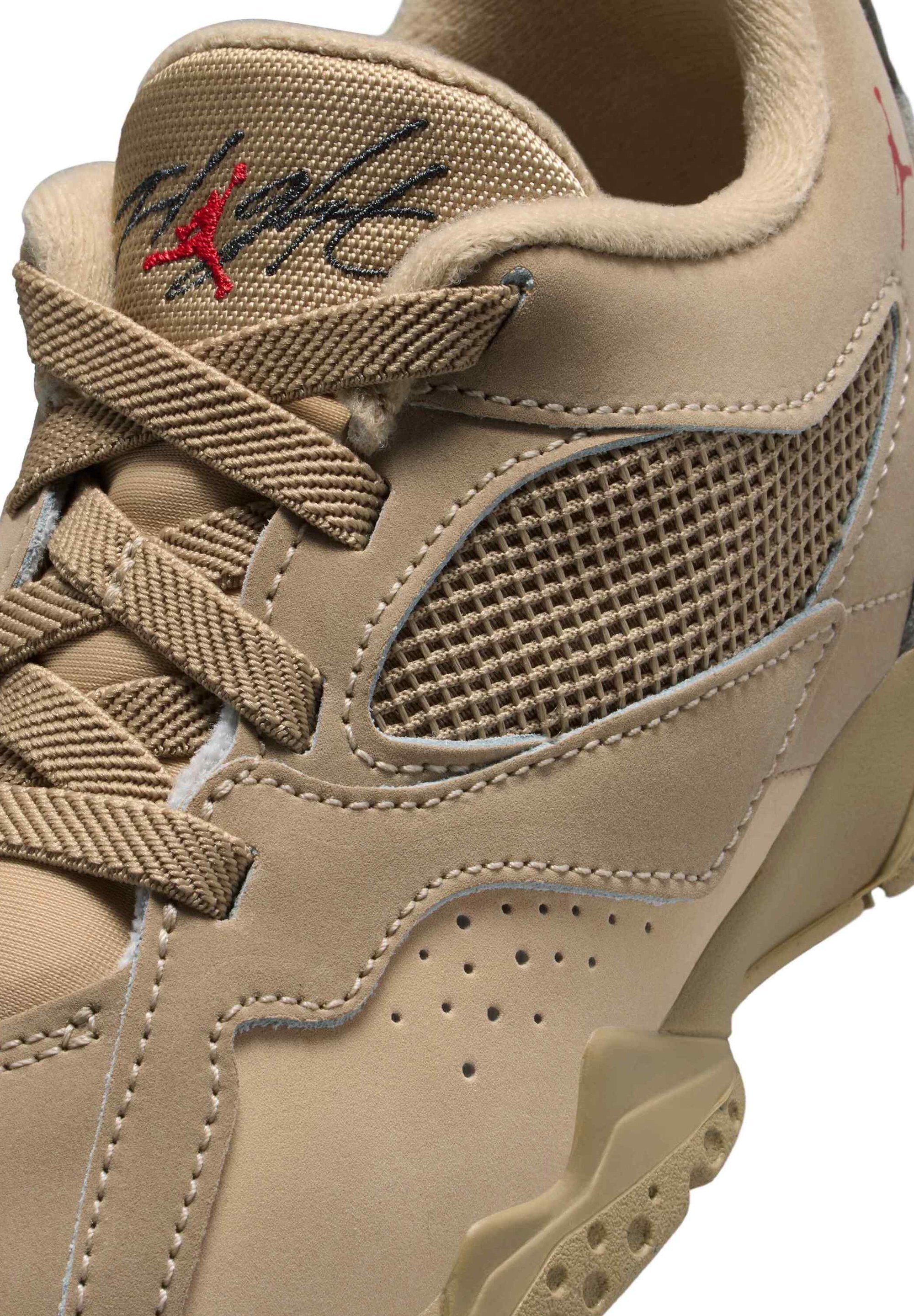 Jordan sneakers - desert camo/fire red/mushroom/antracite