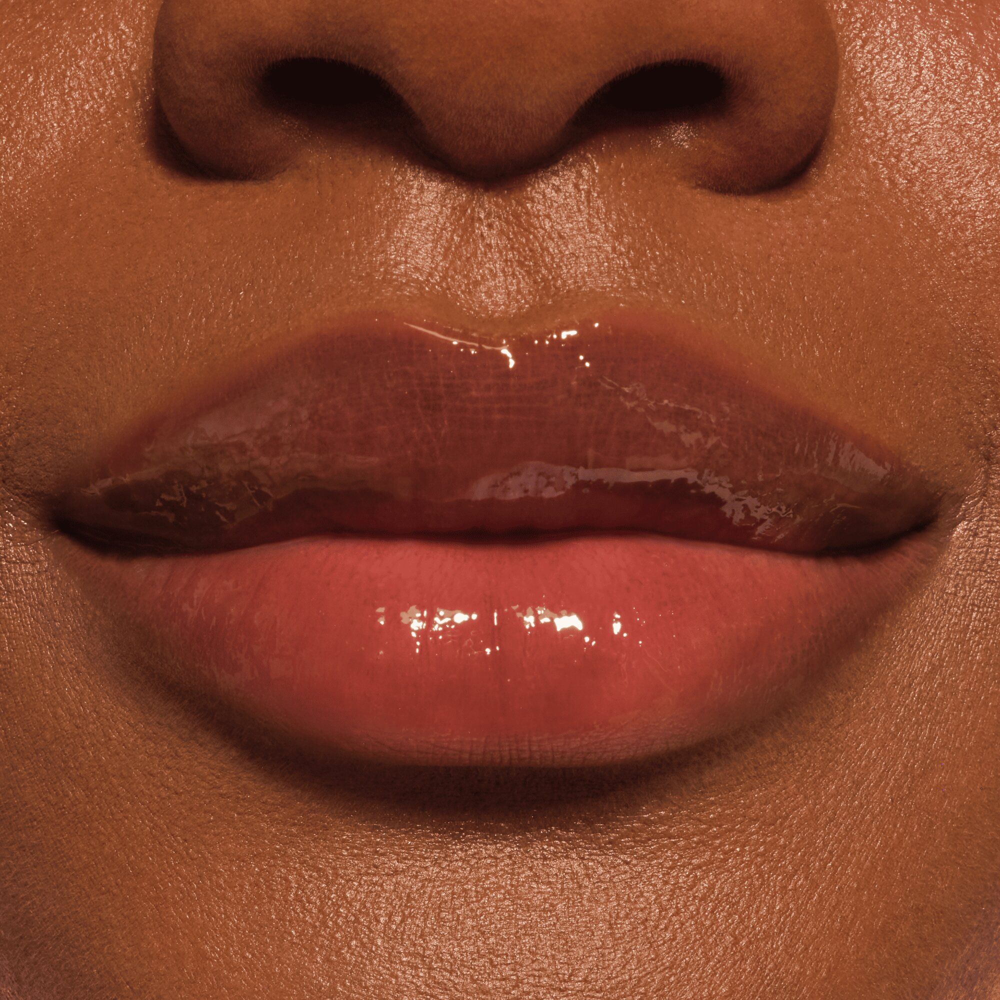 Gloss Obsessed lūpu glazūra Lūpu spīdumi un spīdumi