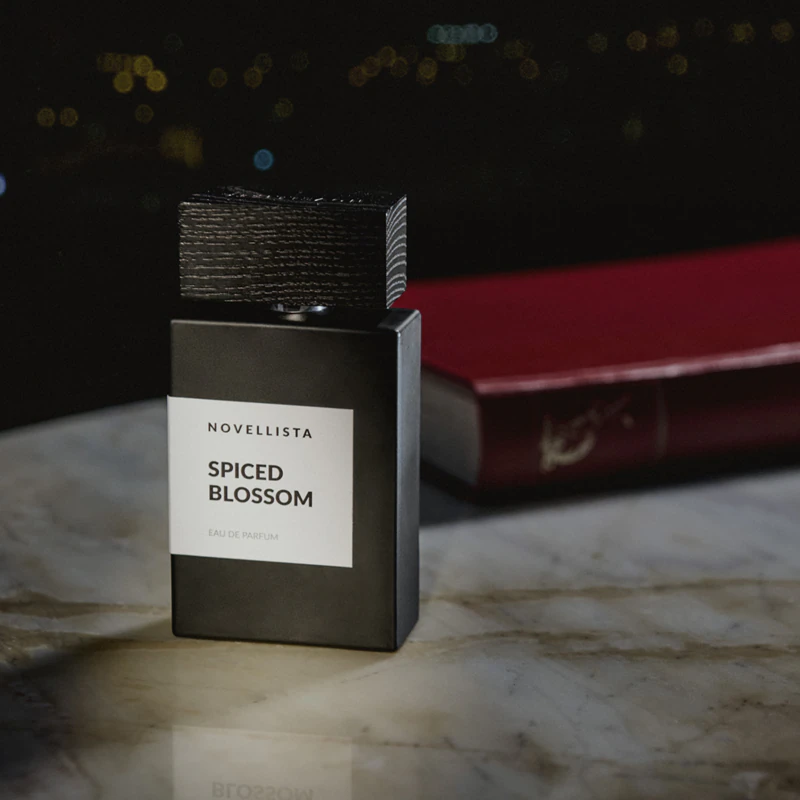NOVELLISTA Spiced Blossom eau de parfum unissex