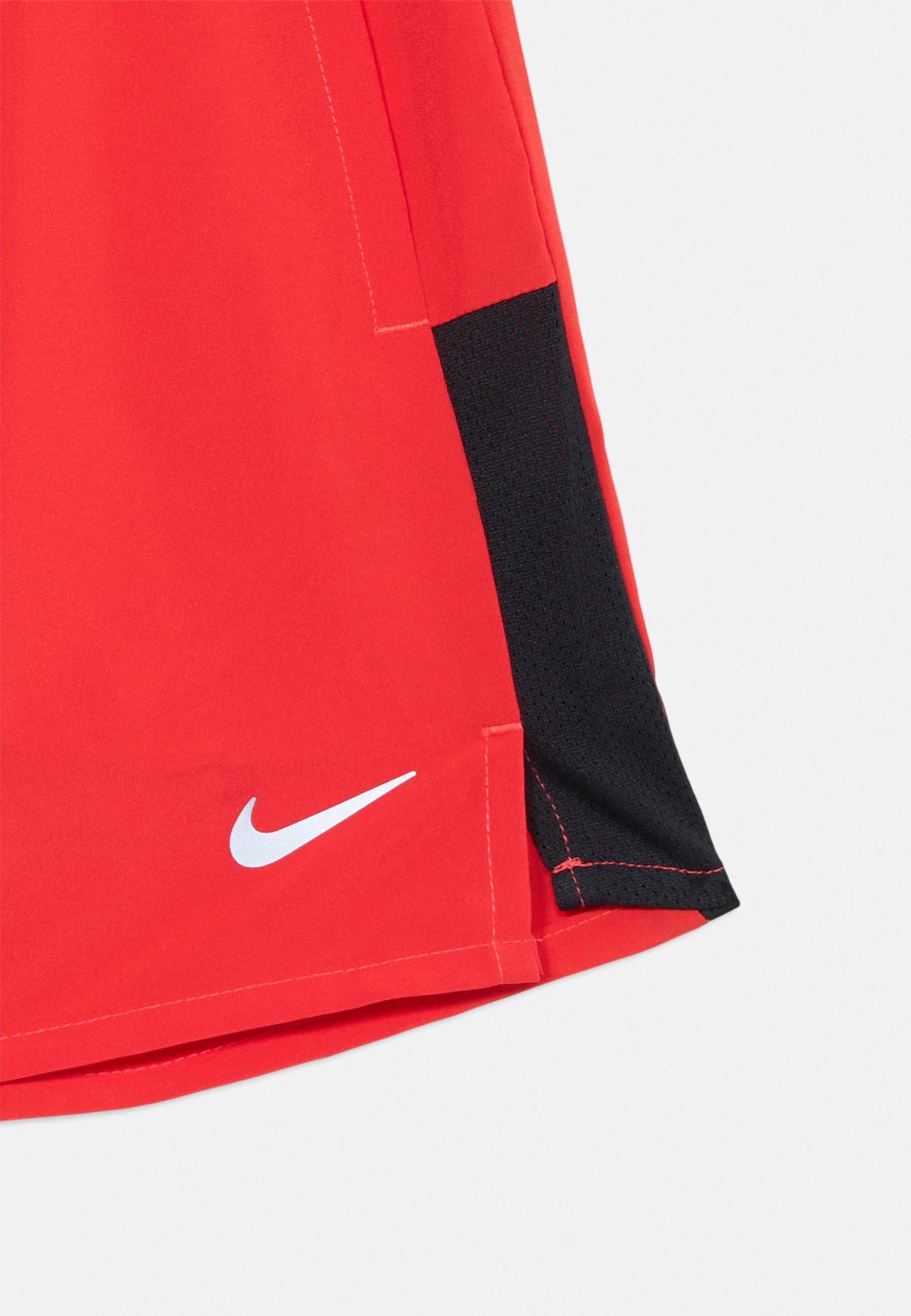 Nike Performance CHALLENGER UNISEX - Spodenki sportowe - karmazynowe/czarne