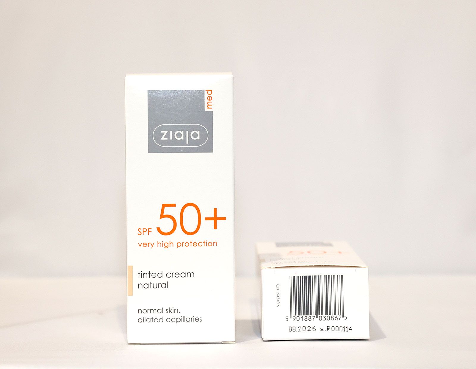 Apsauginis veido kremas su natūralia spalva SPF50 Veido apsauga