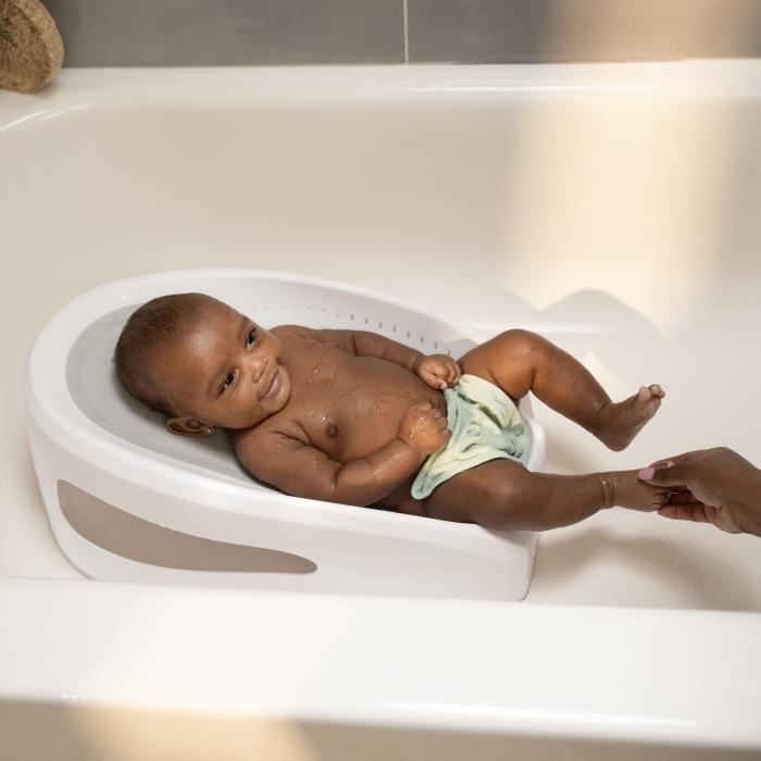 Seggiolino da bagno INGENUITY per neonati - Antiscivolo, forato per il drenaggio, facile da pulire, 0-6 mesi