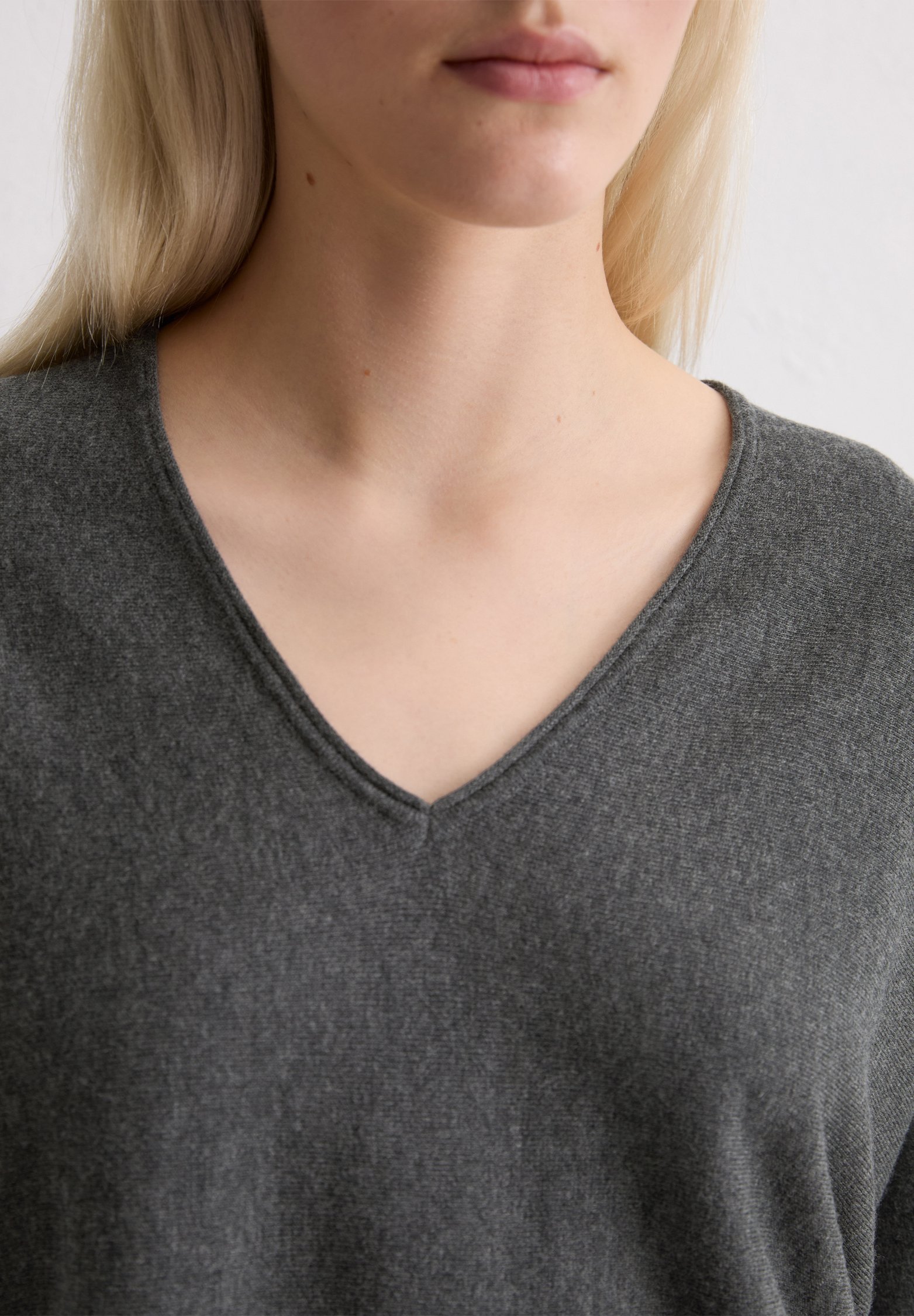Marc O'Polo Maglione a maniche lunghe con scollo a V - grigio notte mélange