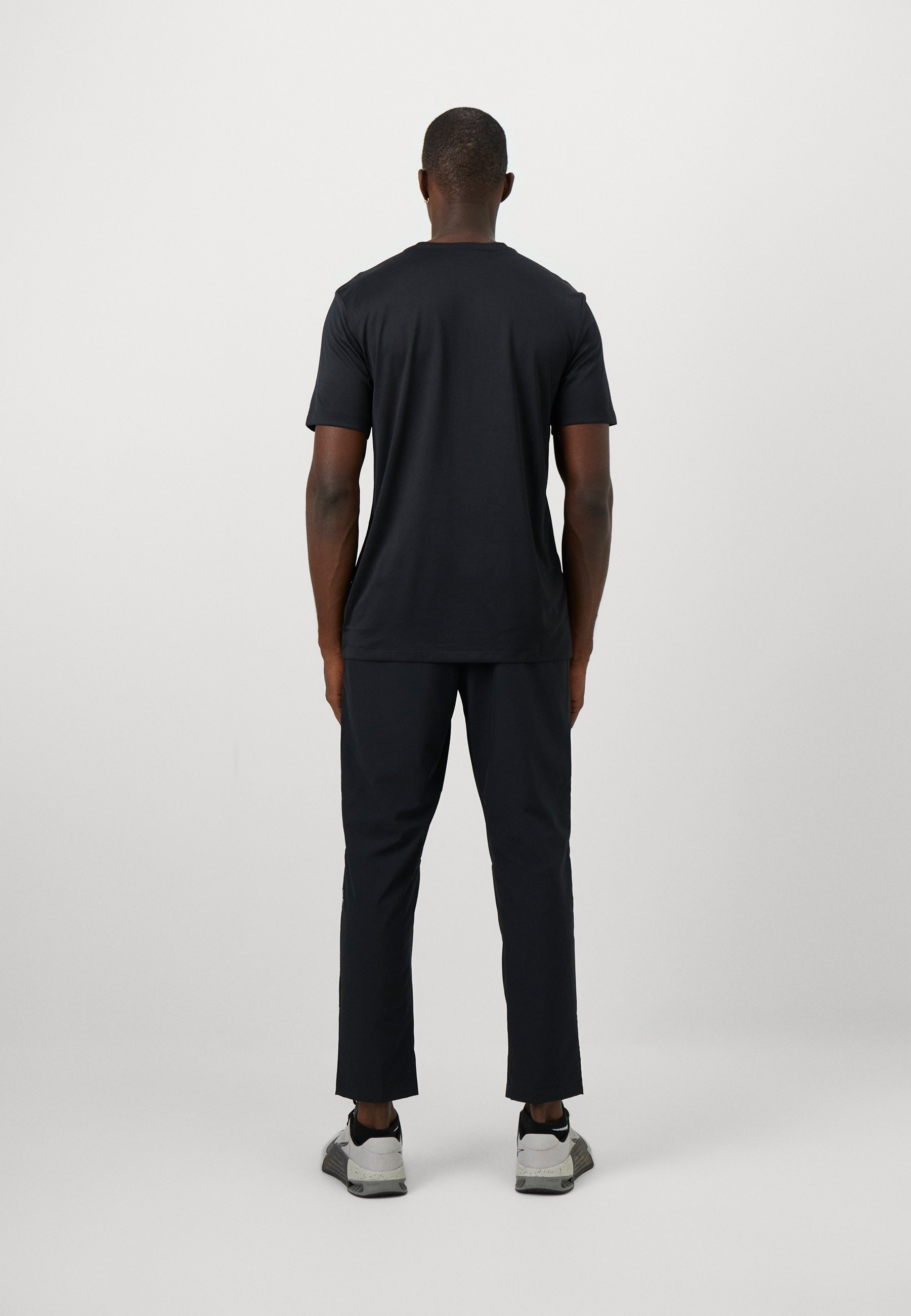 Nike Performance FORM PANT - Teplákové kalhoty - black/white