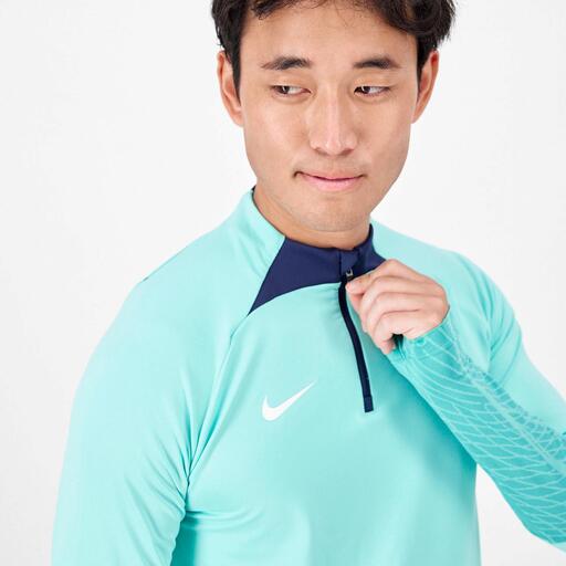  Nike Strike