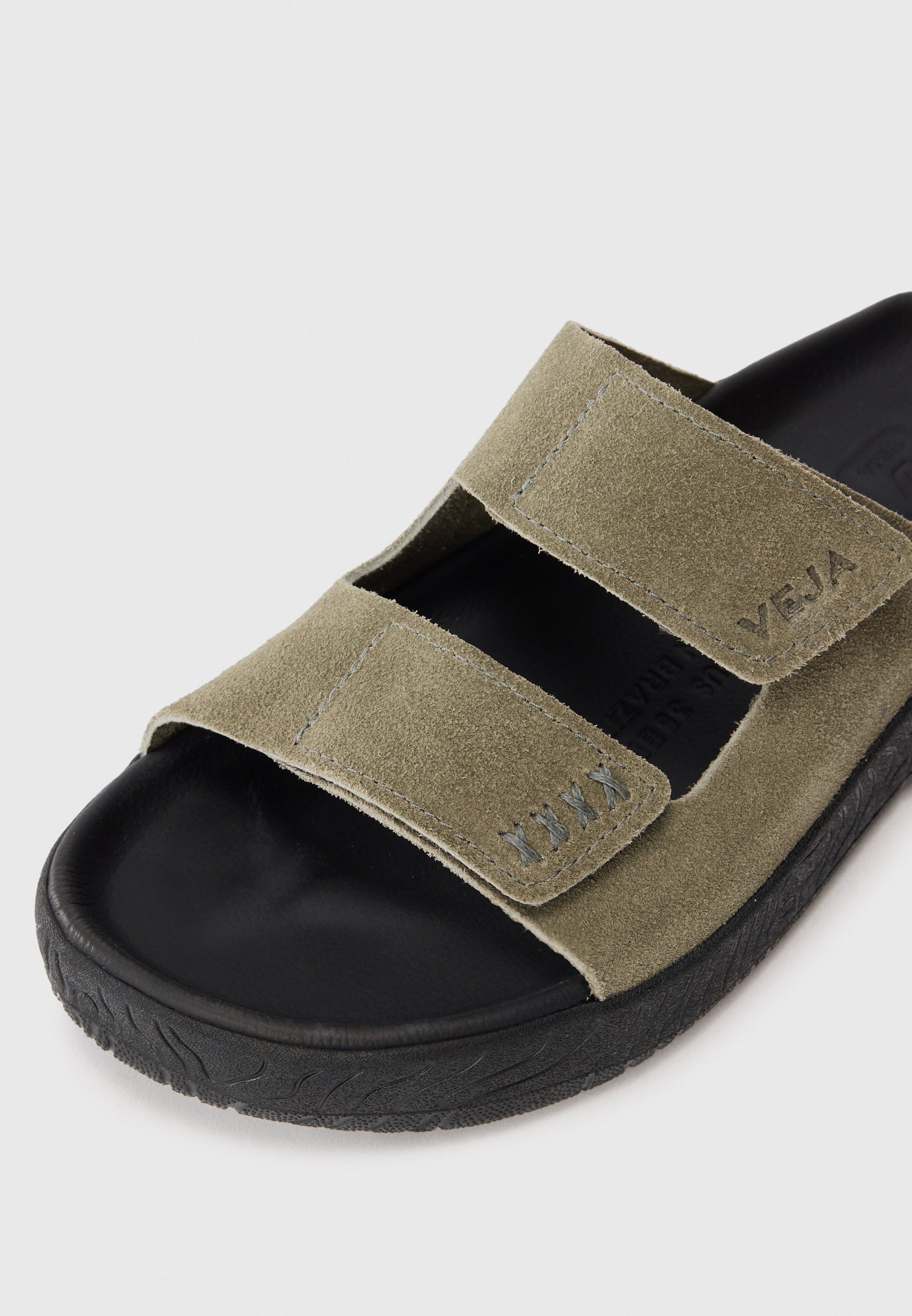 Veja Flat muilezels