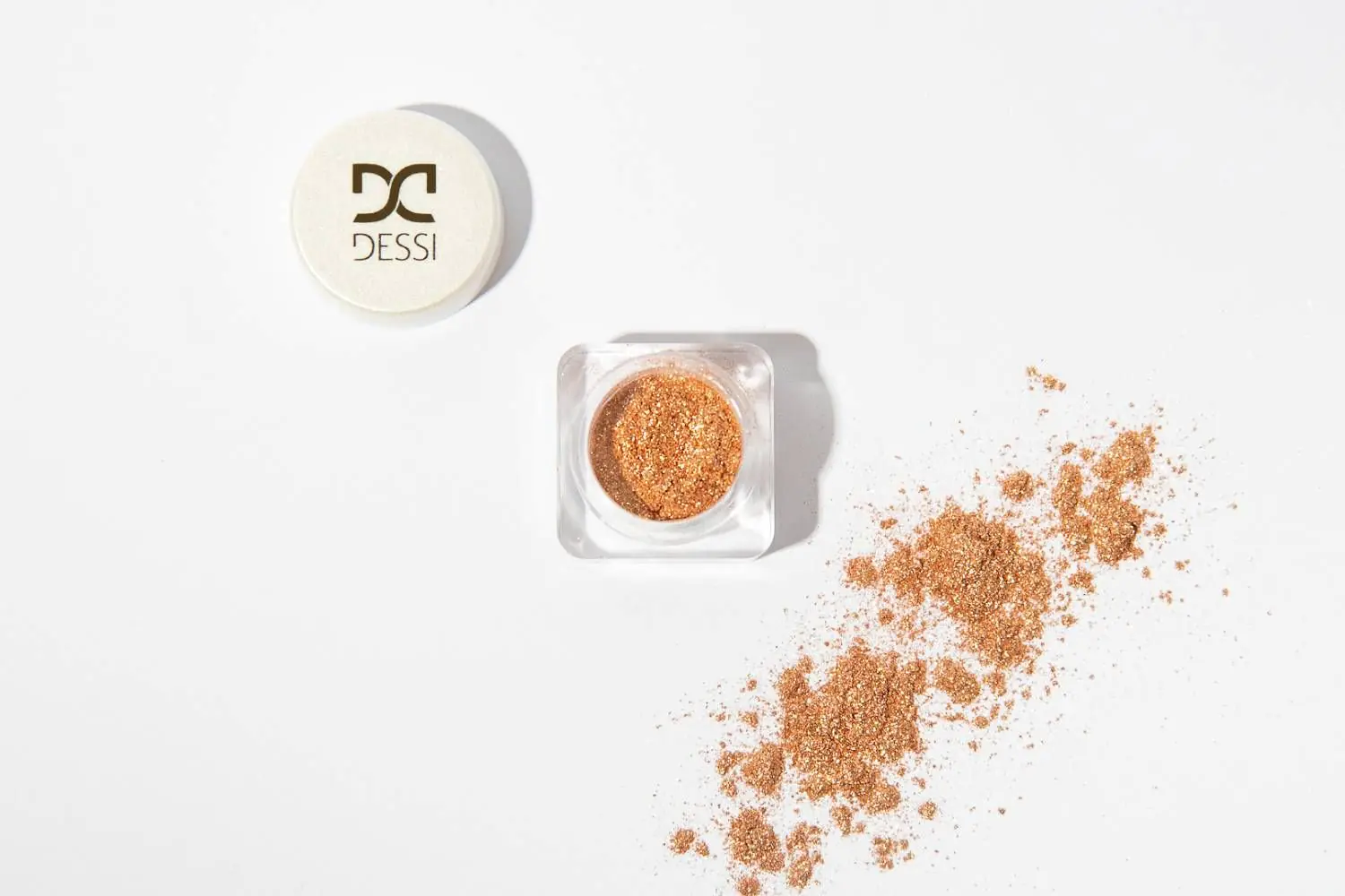 Dessi Pigment do powiek, 04 Gold Coast