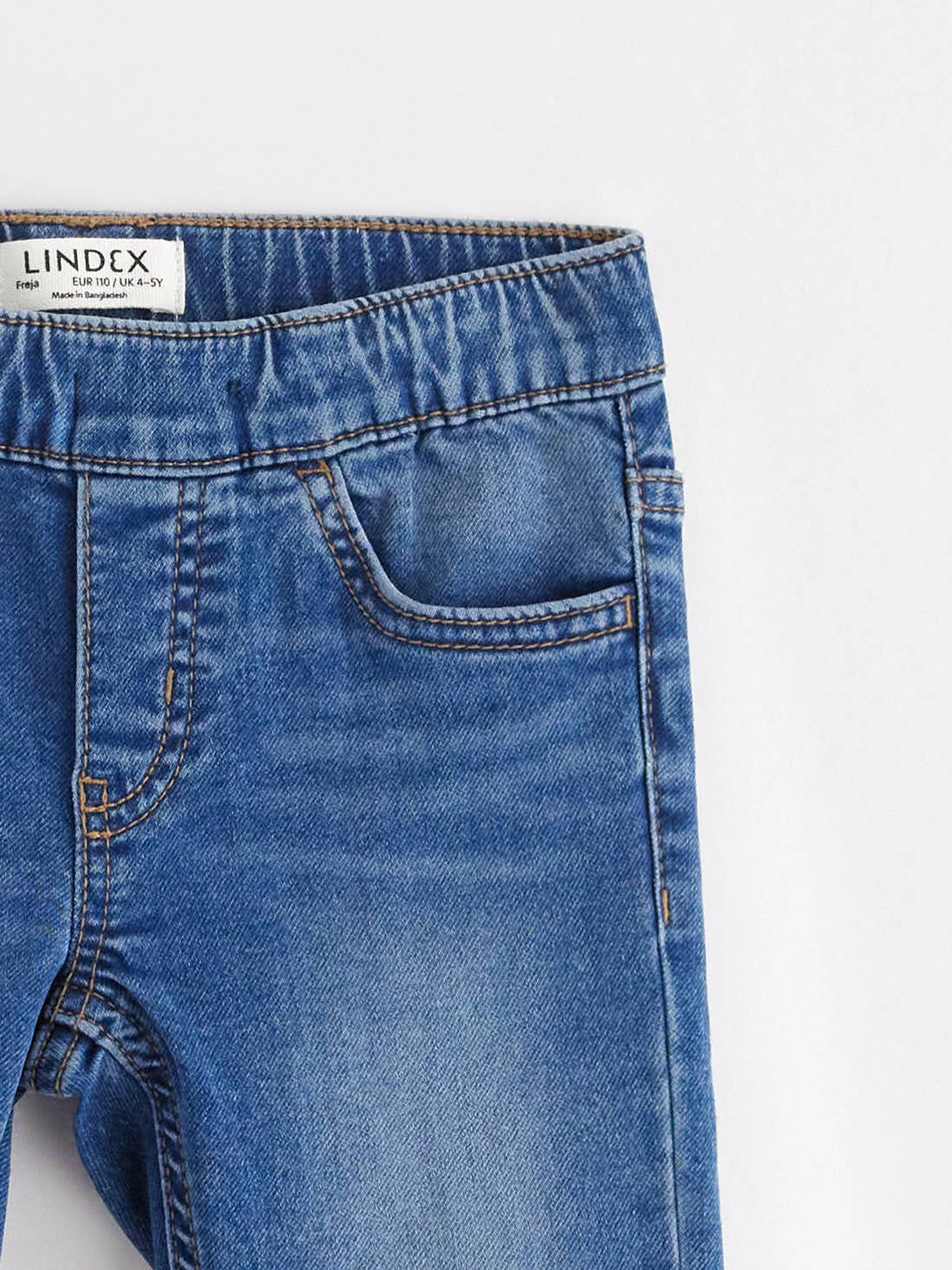 Calça jeans flare FREJA em denim