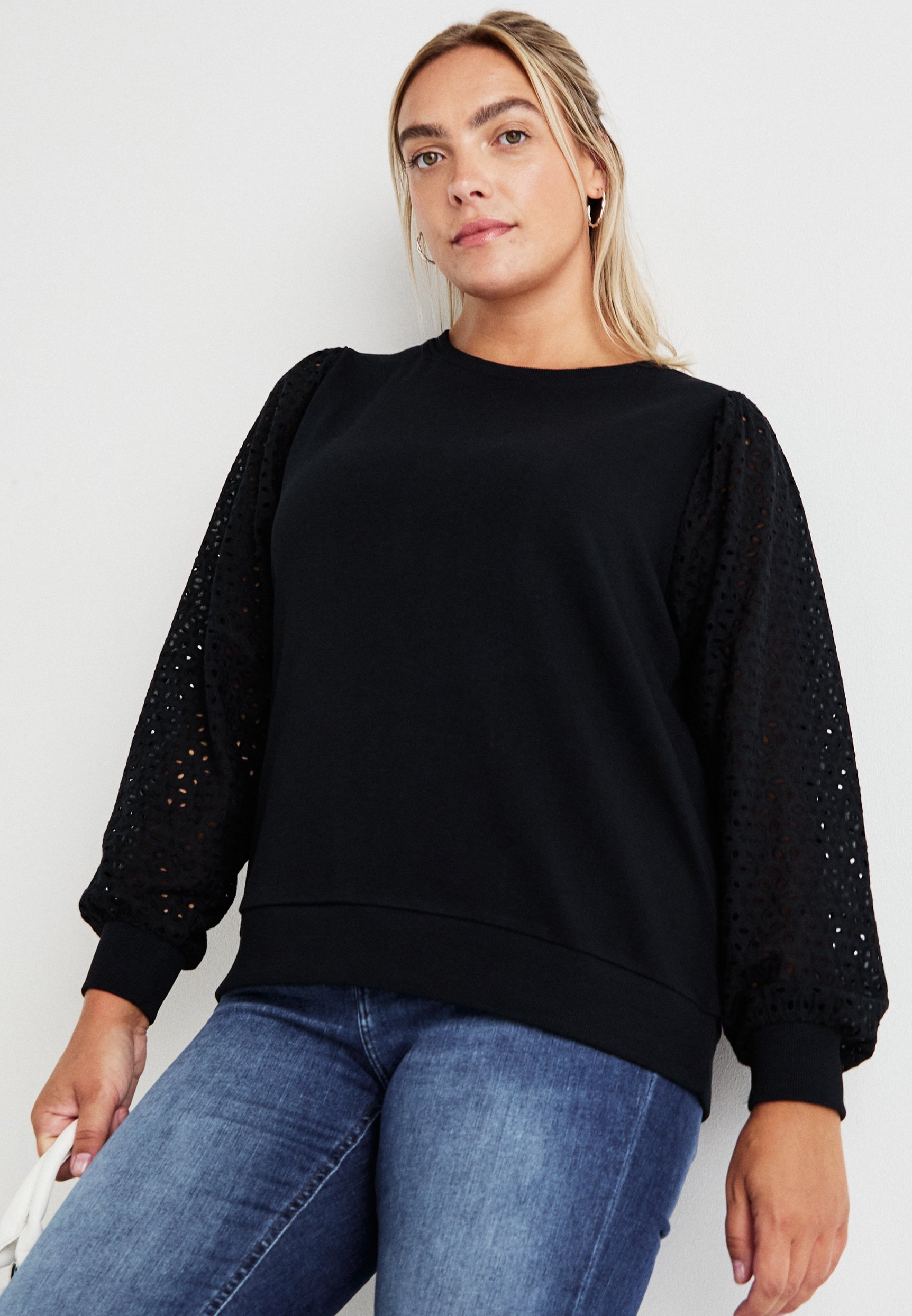 ONLY Carmakoma CARDONNA MIX ONECK - Sweatshirt - zwart