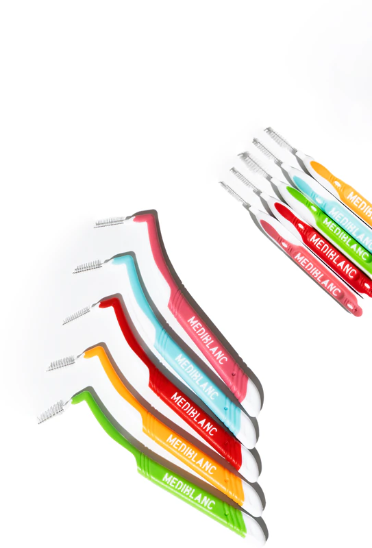 Escova interdental angular MEDIBLANC, pacote com 10 unidades.
