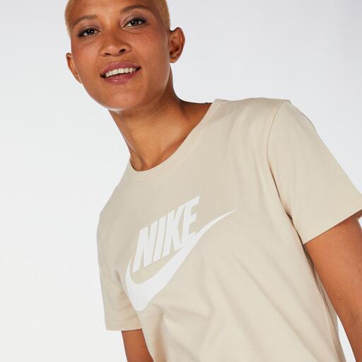  Club Nike
