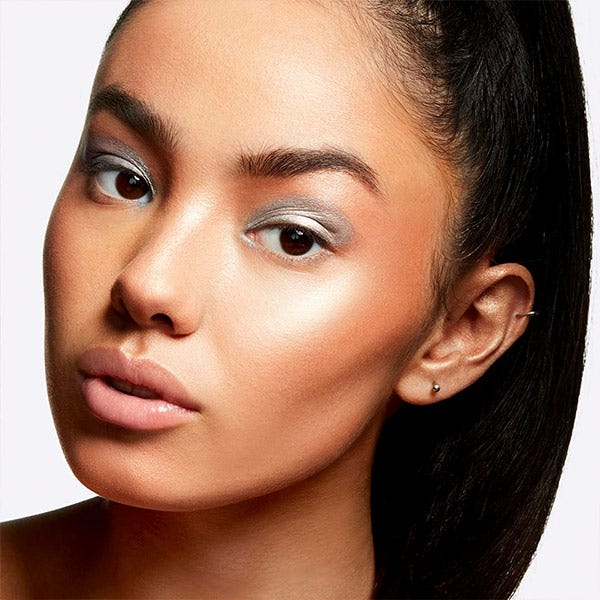 Ekstra dimensionel hudfinish