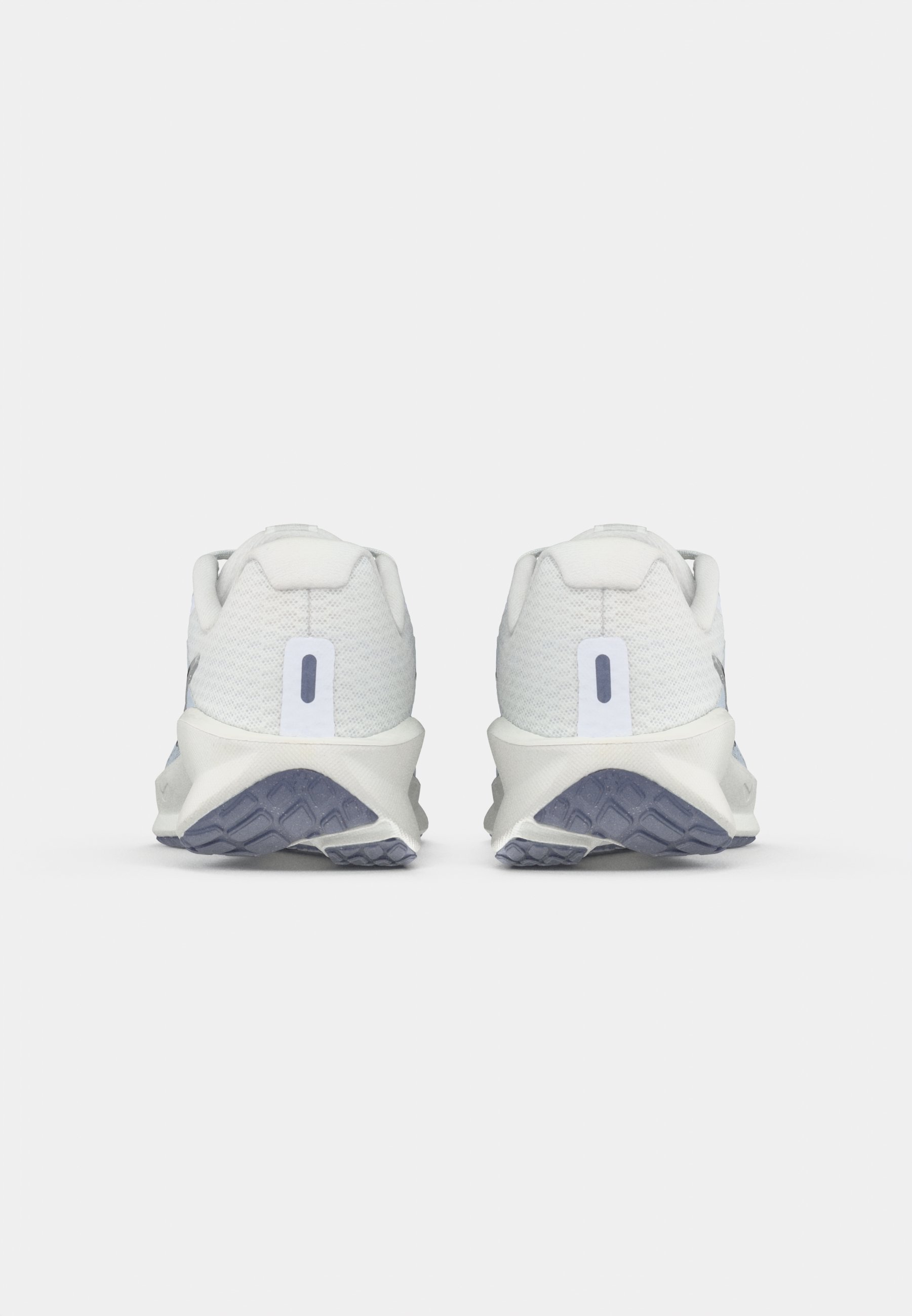 Nike Performance DOWNSHIFTER 13 - Chaussures de running sur route - blanc/argent métallisé/gris football/indigo/blanc sommet