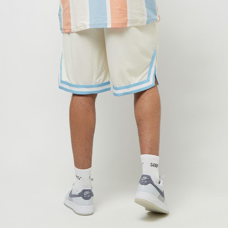 Pantaloncini in rete