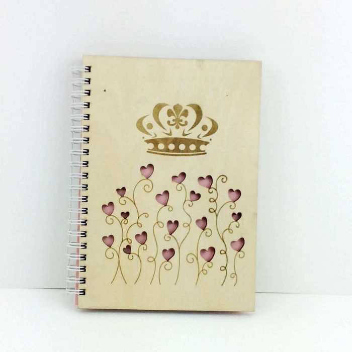Quaderno a spirale A5 personalizzato con copertina in legno di bambù ecologico e logo personalizzato.