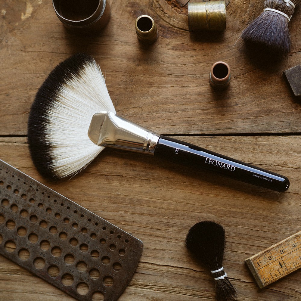Leonard brushes Grand pinceau éventail n°190