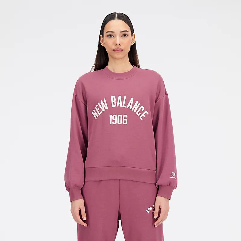 Femme Essentials Varsity Fleece-Sweatshirt mit Rundhalsausschnitt – Verwaschenes Burgunderrot