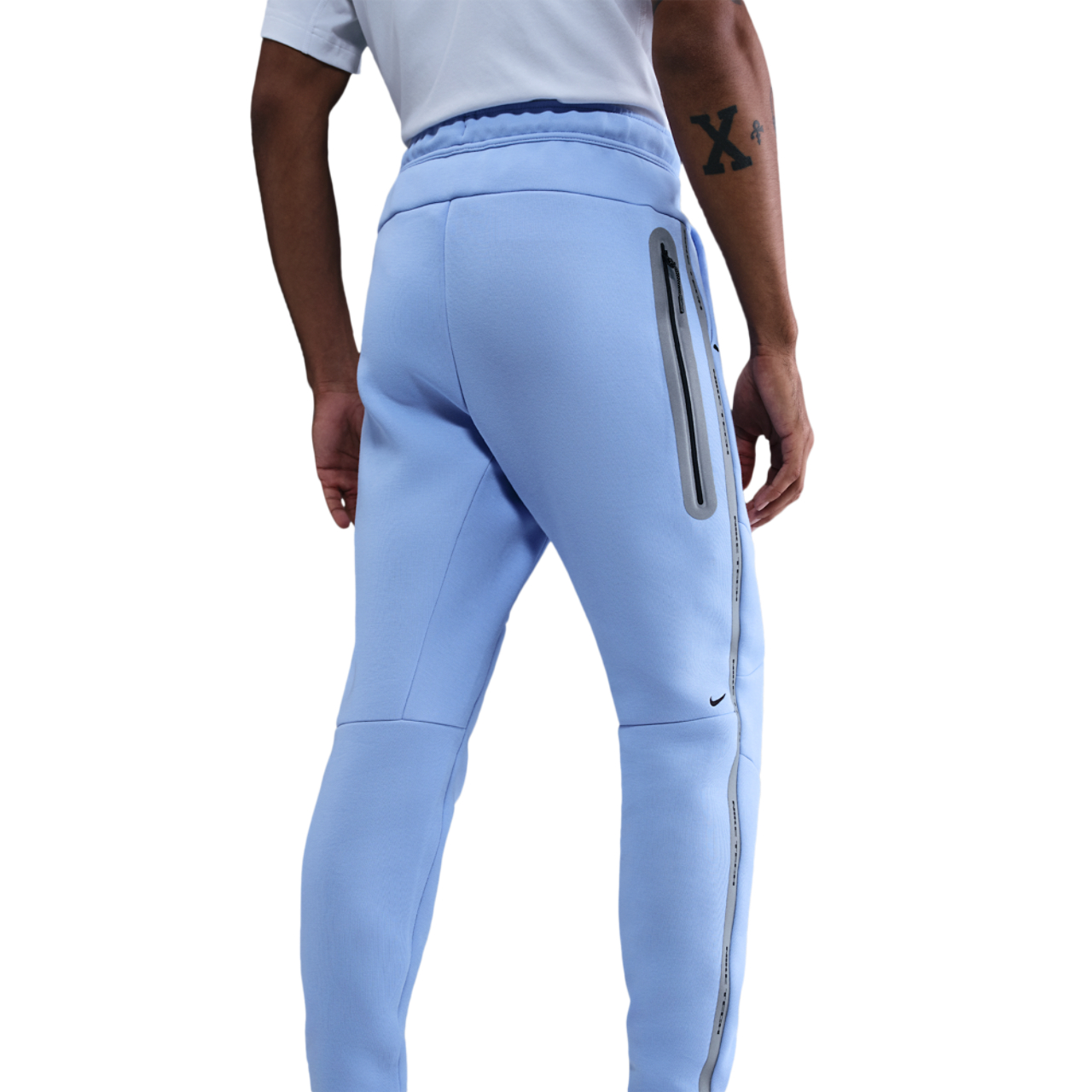 Nike Tech Fleece heijastava