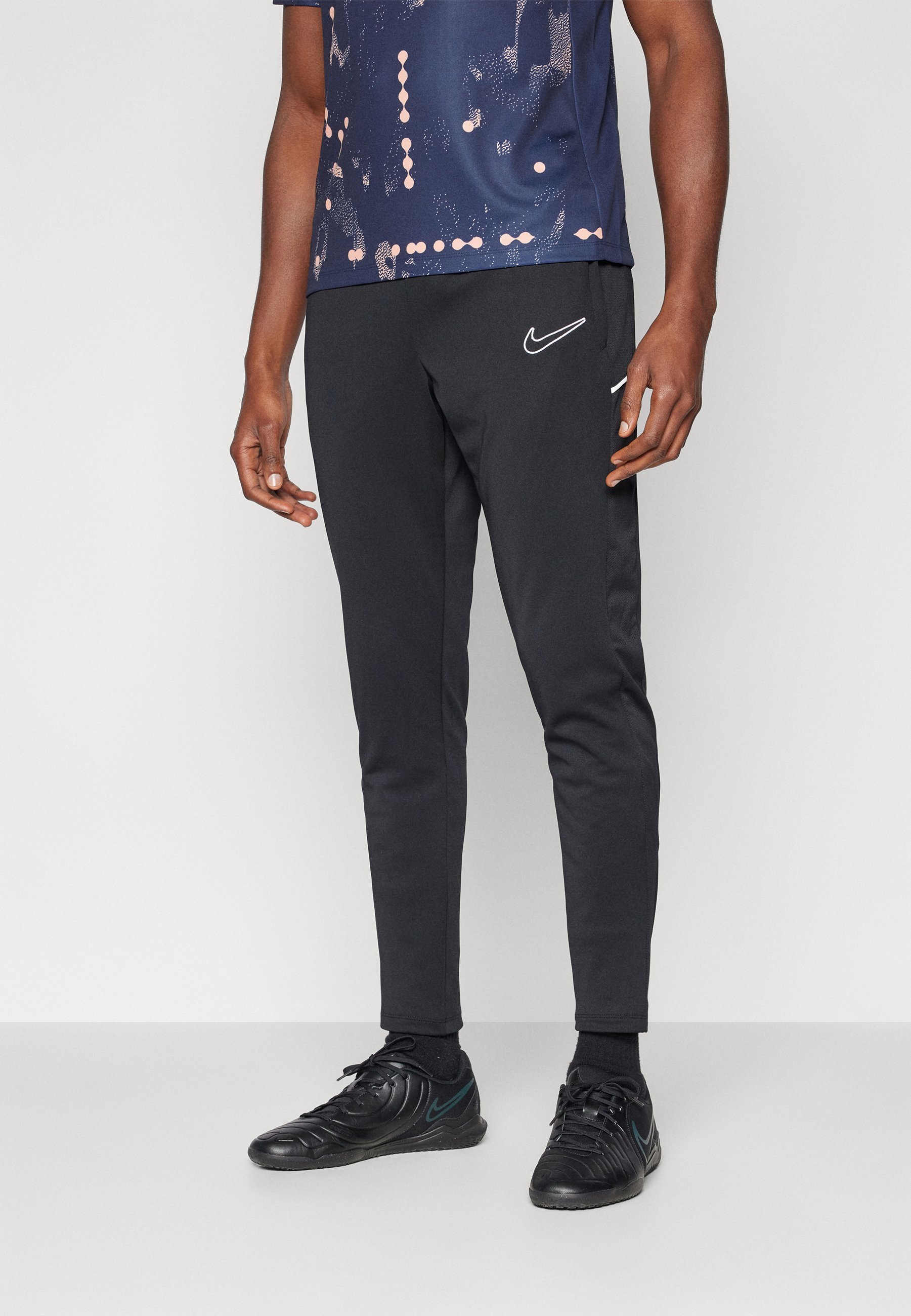Nike Performance ACADEMY PANT - Teplákové kalhoty - black/black/white