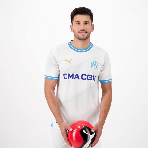  Puma Om