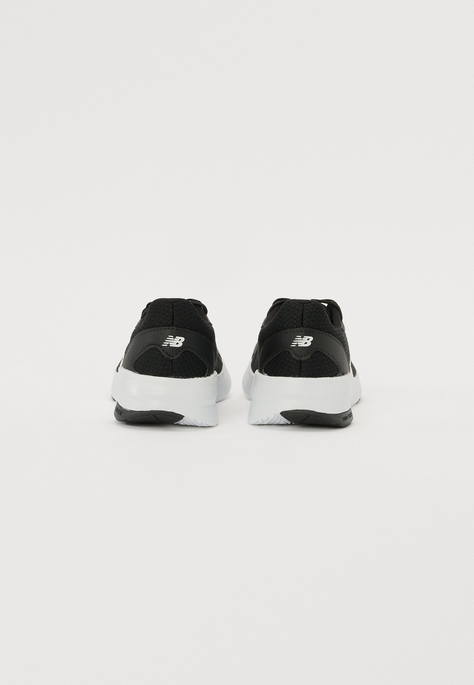 New Balance 578 UNISEX - Løpesko for landevei - black