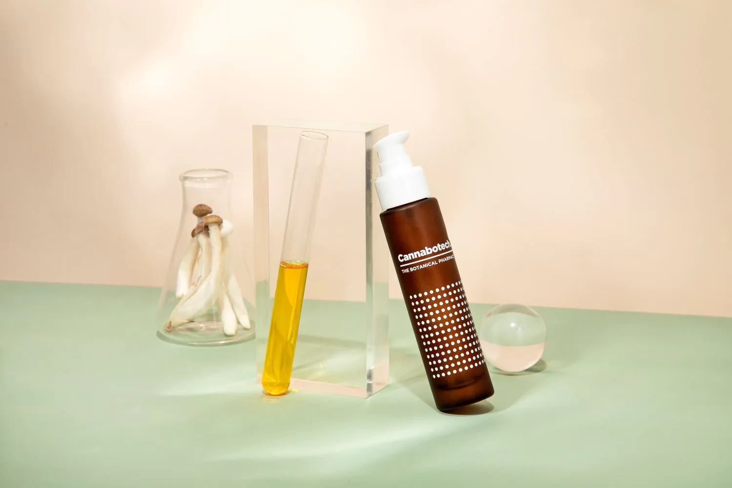 Cannabotech Sensation Femine Intimate Oil Olejek intymny dla kobiet