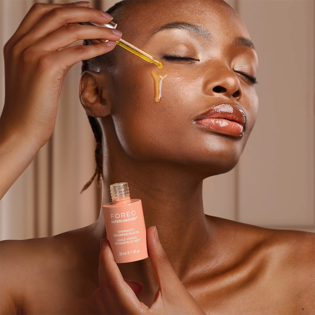 FOREO veido aliejus SUPERCHARGED™ – naktinis odos priežiūros aliejus – 30 ml