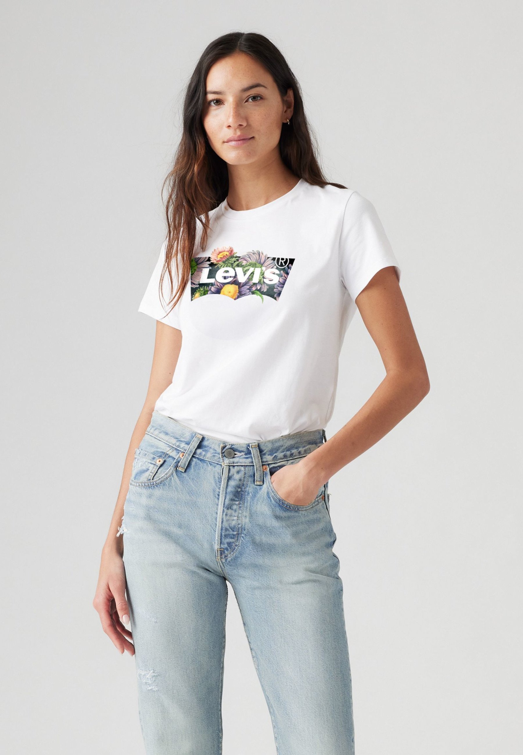Levi's® PERFECT - T-shirt imprimé - blanc éclatant