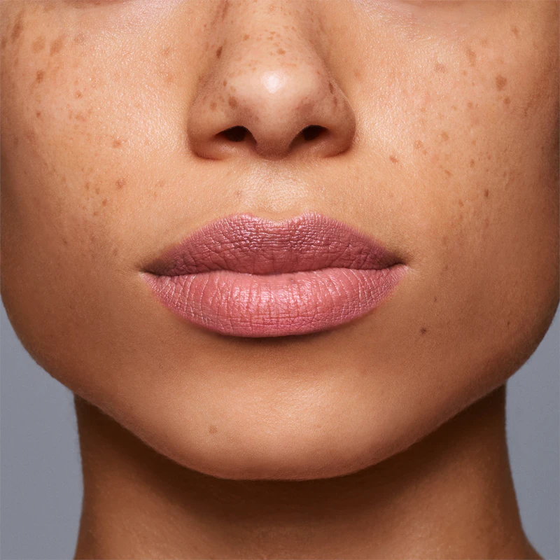 Rúž a kontúrovacia ceruzka na pery Shiseido LipLiner InkDuo s balzamom