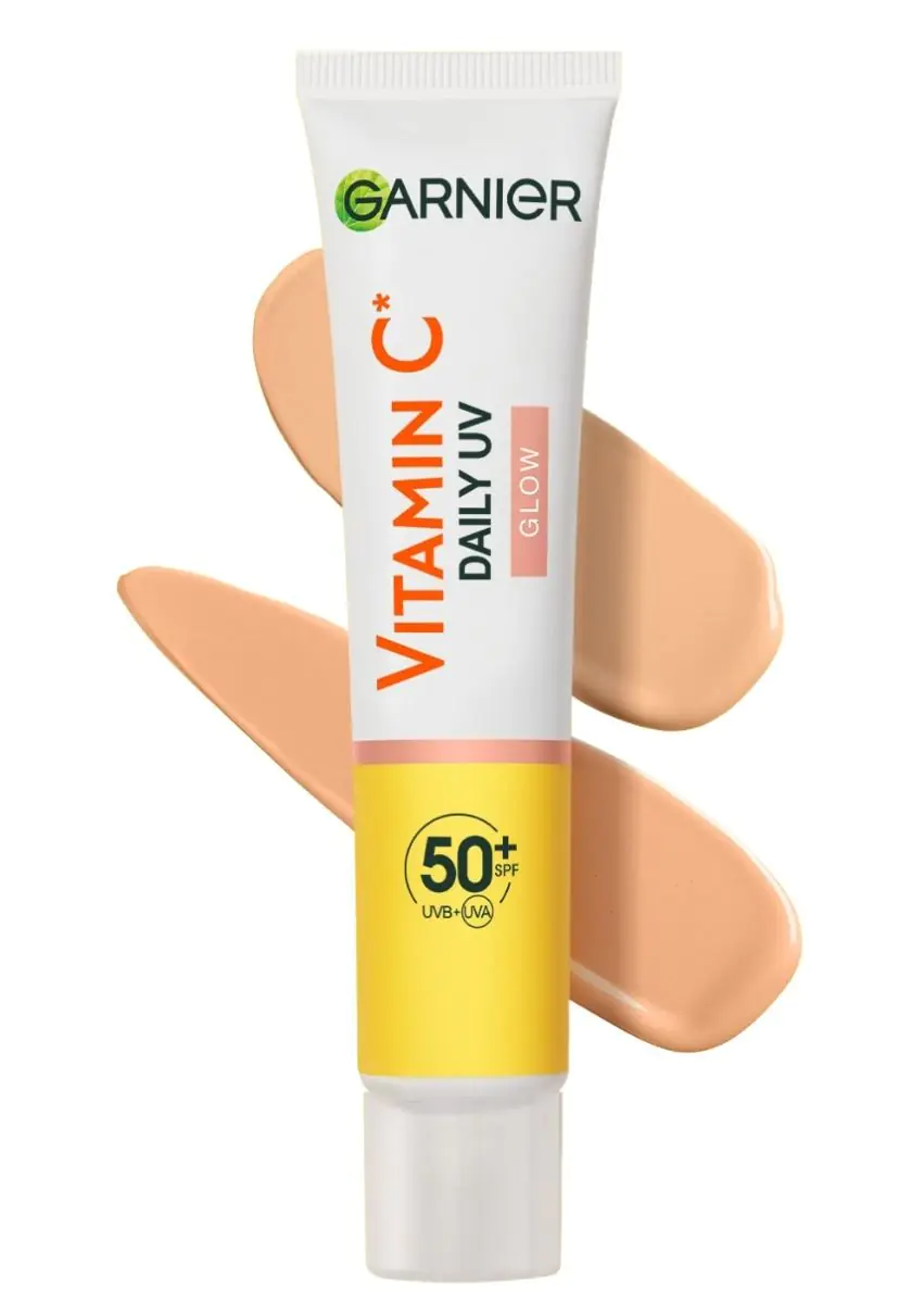 Garnier Skin Naturals Vitamin C UV Daily Fluid do twarzy SPF50+, Sheer Glow