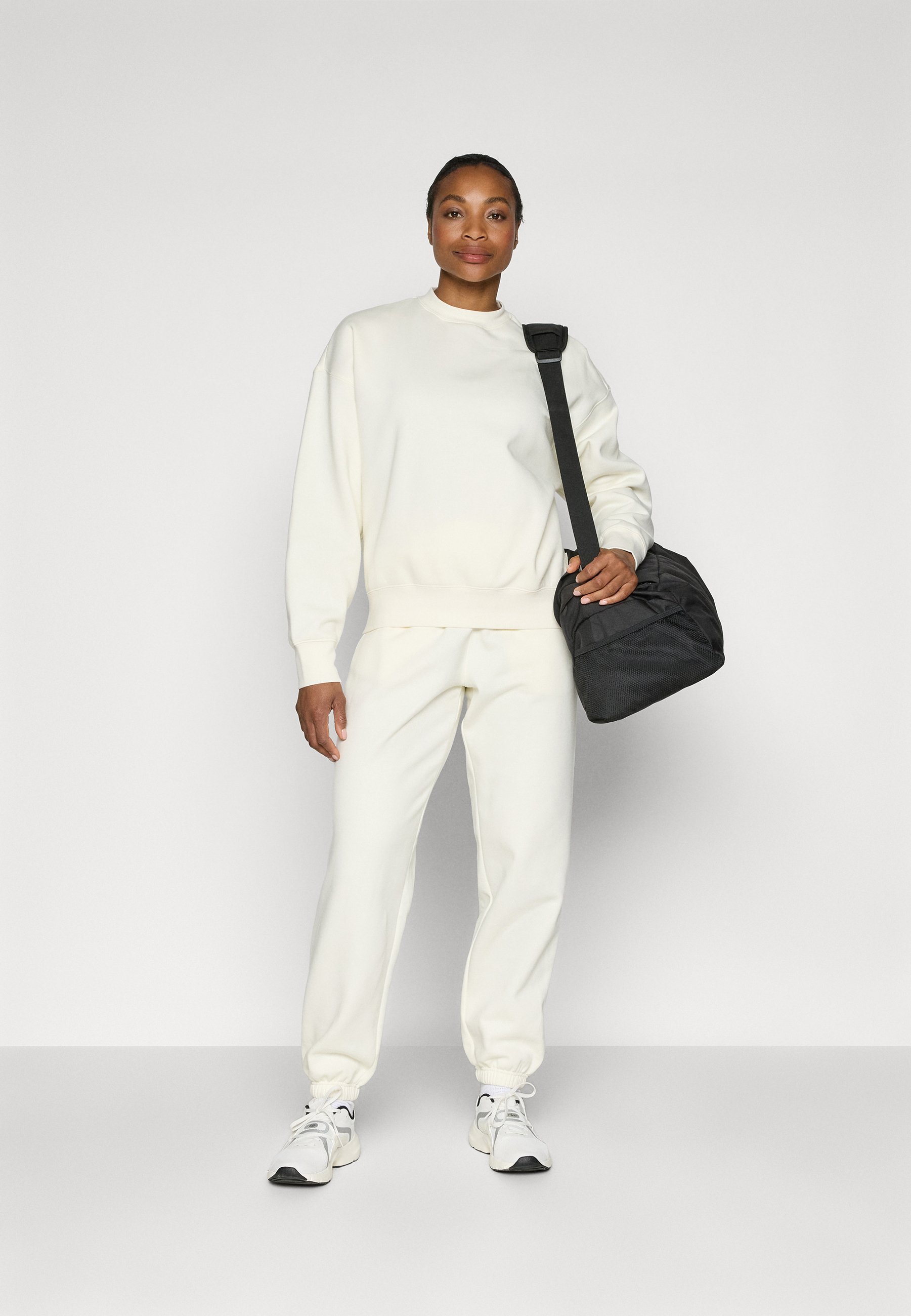 Björn Borg STUDIO SWEATPANTS - Trainingshose - Cannoli-Creme