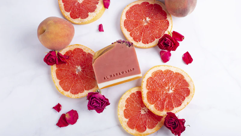 Ručne vyrobené mydlo Almara Soap Luxusný ružový grapefruit