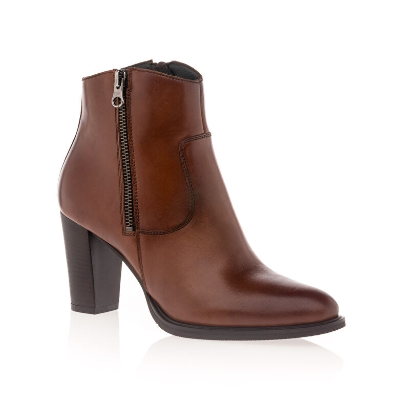 Braune Damenstiefel / Stiefeletten