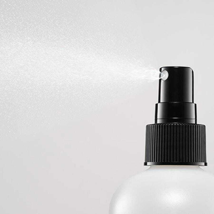 Bumble and bumble. Sprej za učvršćivanje laka za kosu – 250 ml