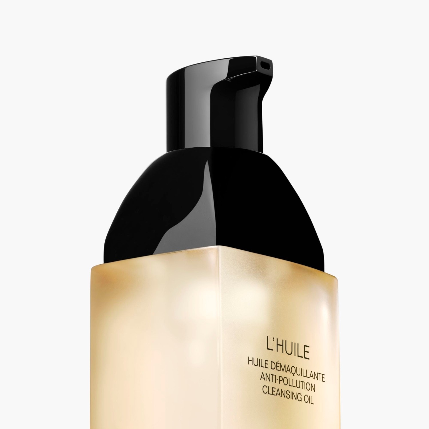 CHANEL Kasvojenpuhdistusöljy L'HUILE - 150 ml