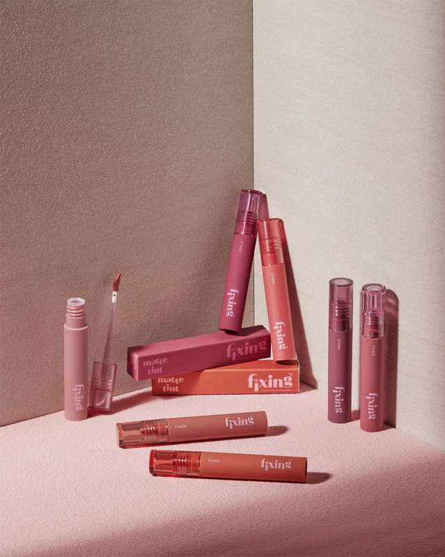 Batom ETUDE Fixing Tint de longa duração com efeito matte.
