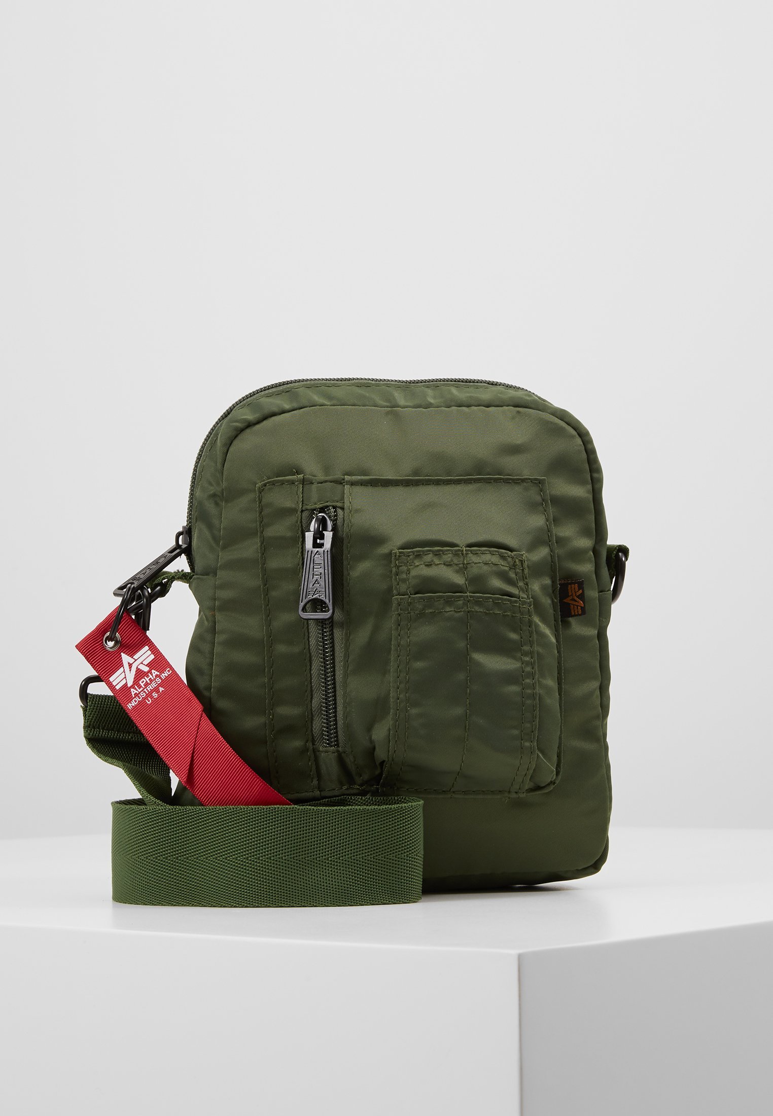 Taška přes rameno - black Alpha Industries