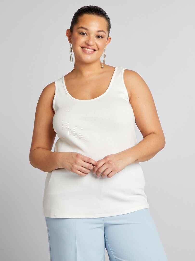 Eenvoudig geribbeld tanktopje - WIT